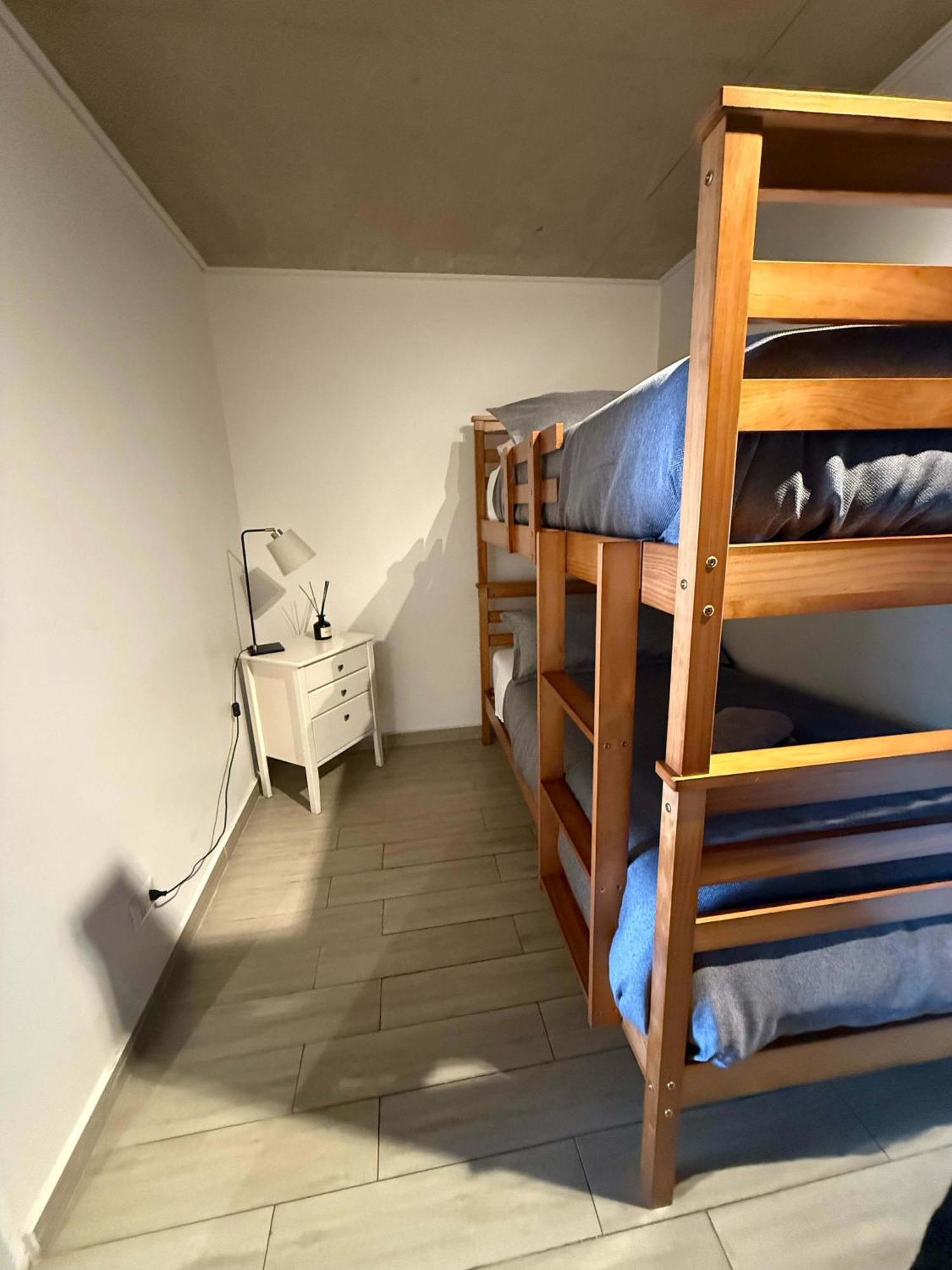 Hom I En Cerro Baron Comodo Loft Jardin, Estacionamiento 1709 * Valparaiso